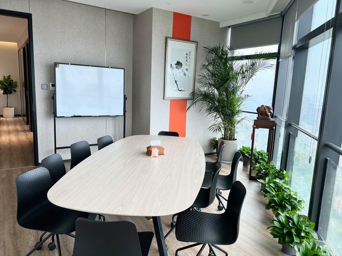 為一體的服務(wù)公司,主要為中小企業(yè)及個人提供全方位房產(chǎn)投資咨詢等服